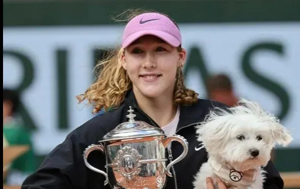 Мирра Андреева возглавила чемпионскую гонку WTA, обойдя Рыбакину