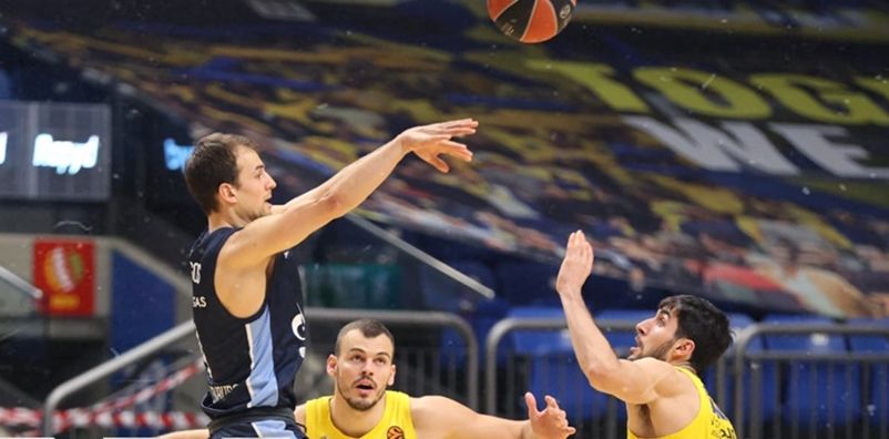 «Зенит» обыграл в гостях «Маккаби»