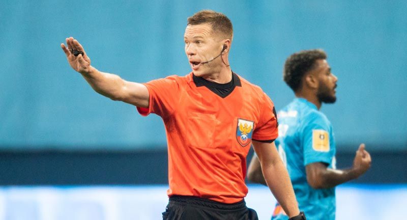 Гендиректор «Краснодара» обвинил судей в поражении команды от «Зенита» Гендиректор «Краснодара» обвинил судей в поражении команды от «Зенита»