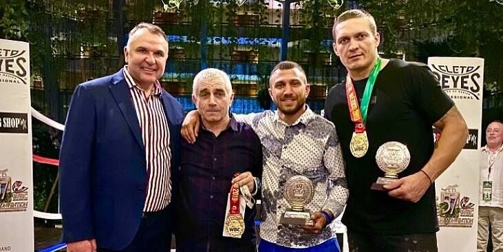 Промоутер Усика жестко пошутил о бое украинца в «Олимпийском»