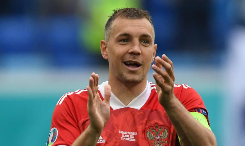 Аленичев - об основном нападающем сборной: «Я сторонник того, чтобы в стартовом составе начинал Дзюба»