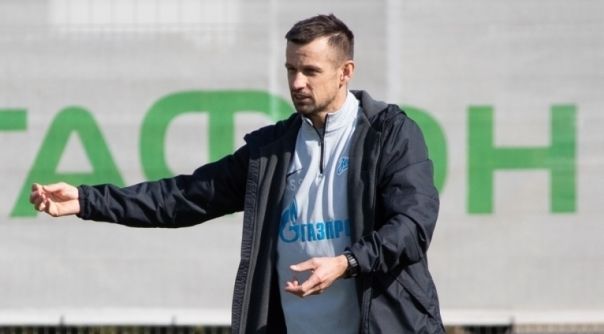 «Можем перейти на 4-3-3. Но только в перспективе». Семак – о расстановке, травмированных и сложностях в «Зените»