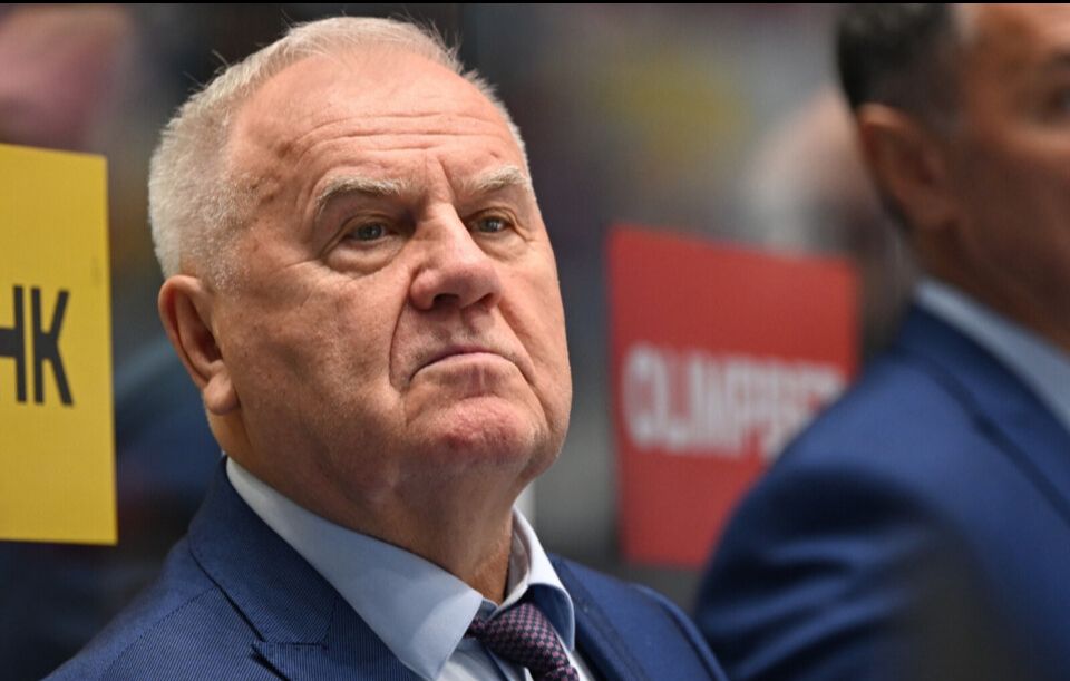 Владимир Крикунов покинул пост главного тренера ХК «Сочи» 