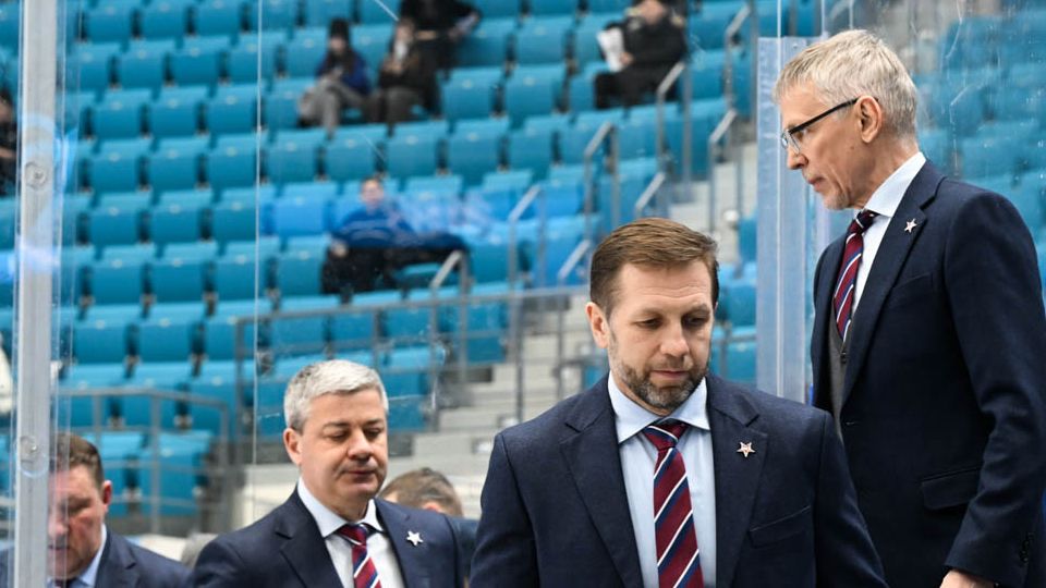 СКА войдет в плей-офф с новым тренером? Три сюжета последнего месяца регулярки КХЛ