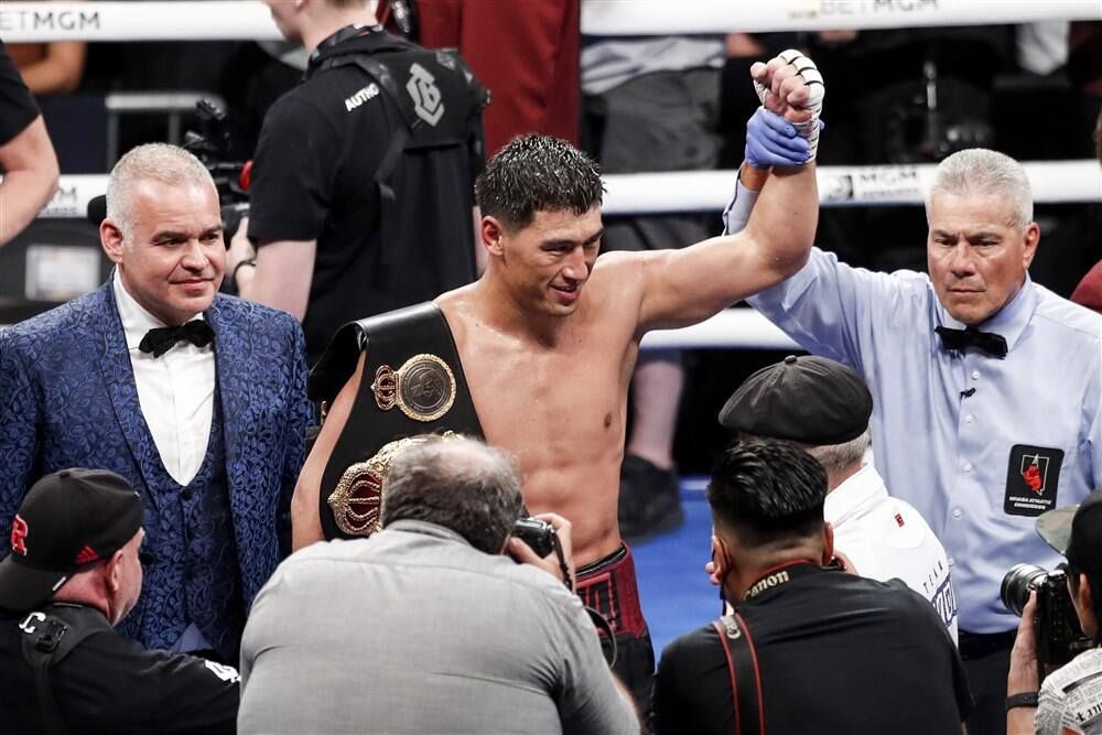 Бивол рассказал, сможет ли он выйти на бой против Рамиреса с российским флагом Бивол рассказал, сможет ли он выйти на бой против Рамиреса с российским флагом