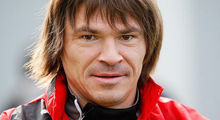 «Локомотив» может заявить Лоськова в качестве игрока