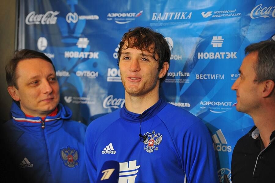 Кокорин и Акинфеев тренируются отдельно после матча с Аргентиной, Фернандес отсутствует
