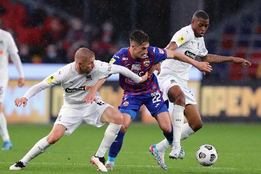 Отец Марадишвилли прокомментировал информацию о переходе сына в «Локомотив» Отец Марадишвилли прокомментировал информацию о переходе сына в «Локомотив»