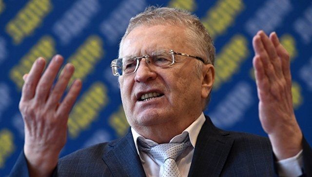 Жириновский пообещал вернуть еще больше зрителей на стадионы Жириновский пообещал вернуть еще больше зрителей на стадионы