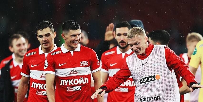 Бывший игрок «Спартака» Юрий Гаврилов заявил, что красно-белые могут догнать «Зенит» Бывший игрок «Спартака» Юрий Гаврилов заявил, что красно-белые могут догнать «Зенит»