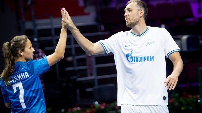 Касаткина оценила зарплаты футболистов в России
