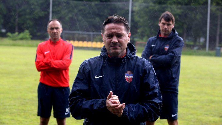 Мы хотели расспросить Бышовца о провале Аленичева. В ответ он рассказал истории о Деку, психологии и работе Дмитрия в «Спартаке»