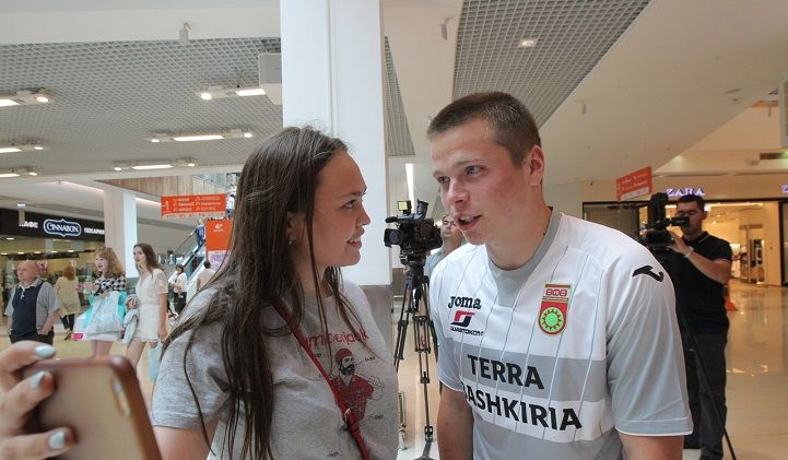 Стал известен футболист, который представит Россию на чемпионате Европы по FIFA 20