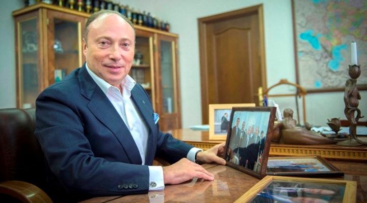 Президента Федерации современного пятиборья обокрали, пока он был на Мальдивах