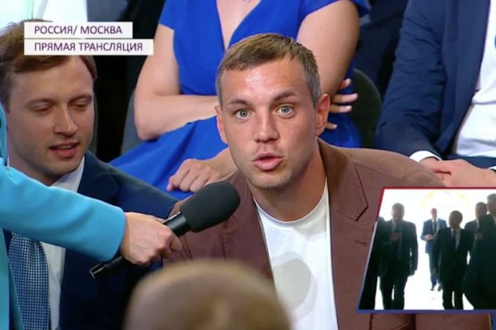 Спорт на Прямой линии с президентом: стойкость Черчесова, смелость Загитовой, демарш Дзюбы