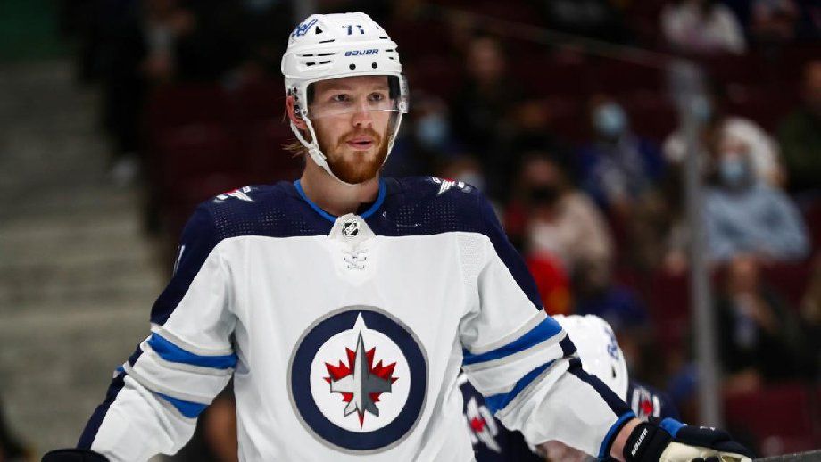 Свечников подписал контракт с «Виннипегом»