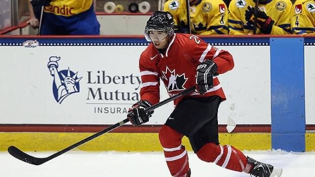 Защитник сборной Канады Мэтт Думба: Важно было доставить шайбу шведам за спины Защитник сборной Канады Мэтт Думба: Важно было доставить шайбу шведам за спины