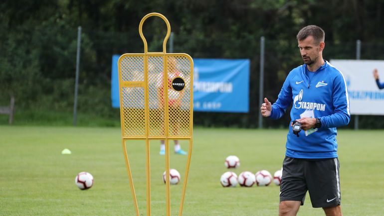 «У нас нет переизбытка игроков – ровно 20 человек». Как Семак разобрался с составом и угодил в кадровый дефицит