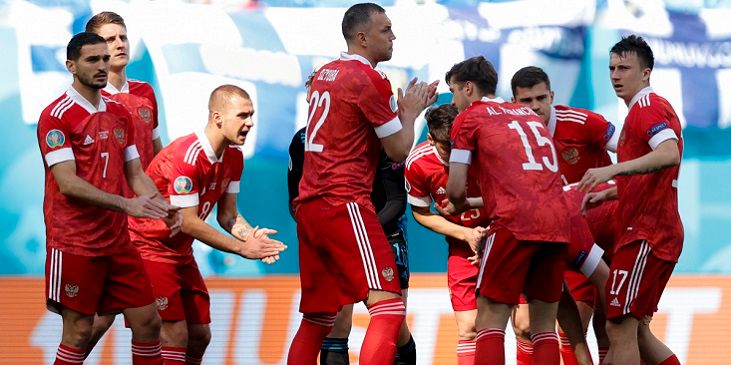 Игонин о вылете сборной России с Евро-2020: «России в очередной раз указали на ее место в футболе» Игонин о вылете сборной России с Евро-2020: «России в очередной раз указали на ее место в футболе»