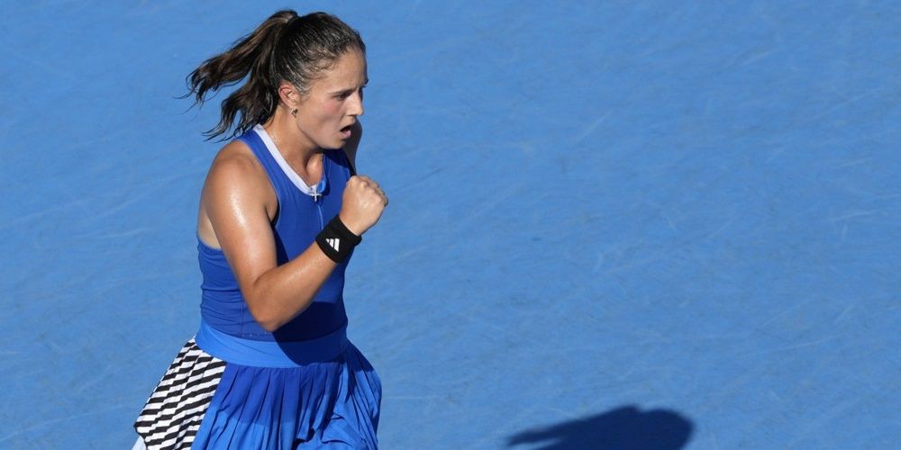 Касаткина выиграла только один гейм в четвертьфинале турнира в Токио