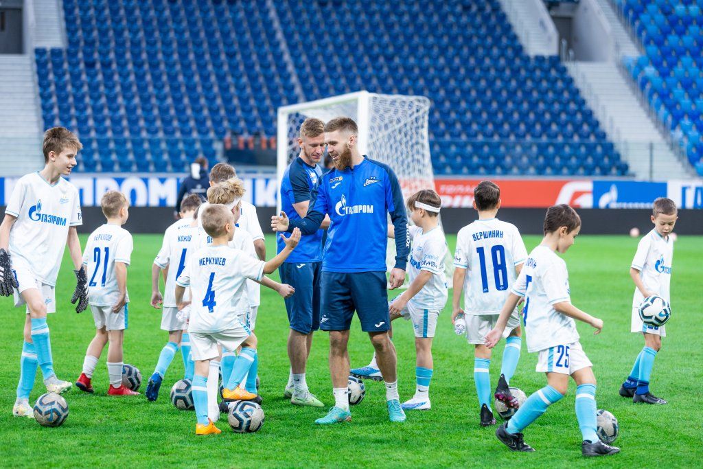 "Зенит" и "Чемпионика" на "Газпром Арене"