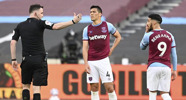 «Динамо» может подписать защитника «Вест Хэма», если не купит Година у «Кальяри» «Динамо» может подписать защитника «Вест Хэма», если не купит Година у «Кальяри»