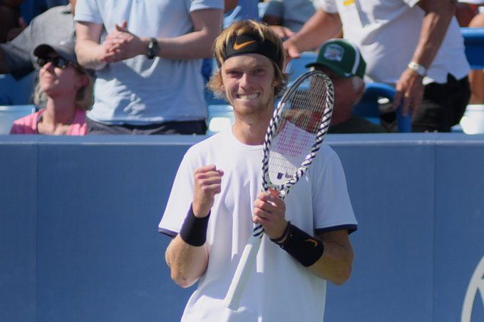 Шесть россиян продолжают борьбу на US Open, девять – отправились домой