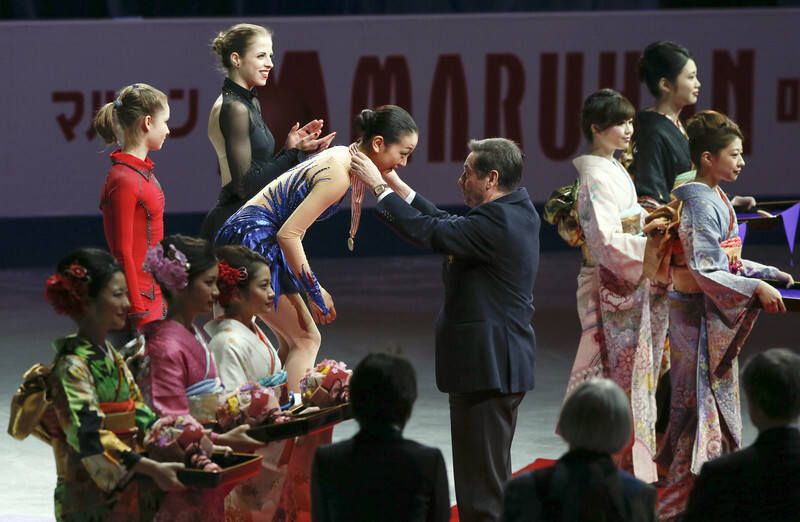 Коньки на гвоздь. Кем становятся звезды фигурного катания