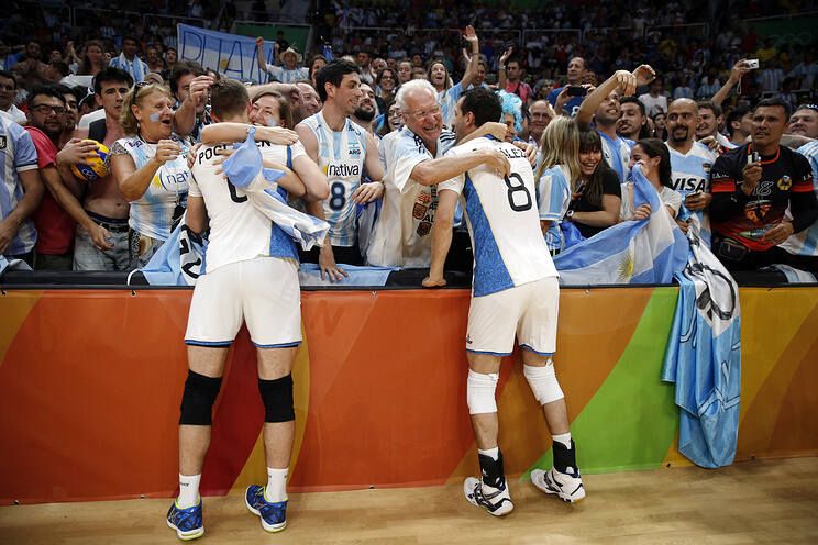 Сборная России проиграла аргентинцам из-за плохой игры на подаче