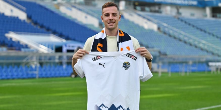 Нападающий «Сочи» Джорджевич отказался называть «Зенит» чемпионом РПЛ-2022/23 Нападающий «Сочи» Джорджевич отказался называть «Зенит» чемпионом РПЛ-2022/23