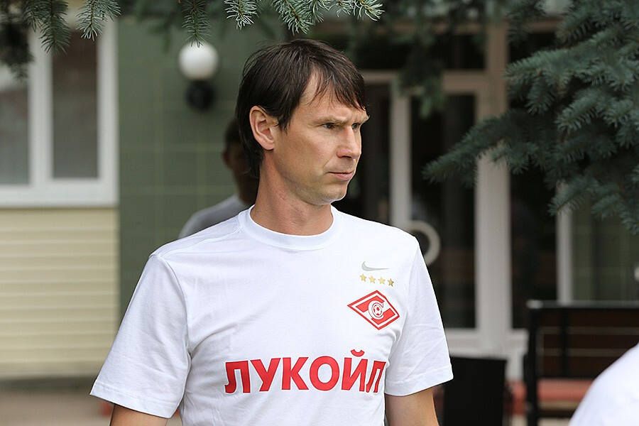 Титов предложил дать шанс в «Спартаке» Тихонову, Парфенову или Карпину Титов предложил дать шанс в «Спартаке» Тихонову, Парфенову или Карпину