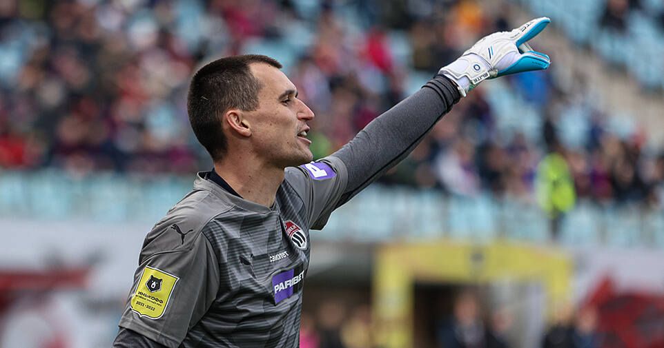 Сенников: «Локомотиву» нужен Лантратов Сенников: «Локомотиву» нужен Лантратов