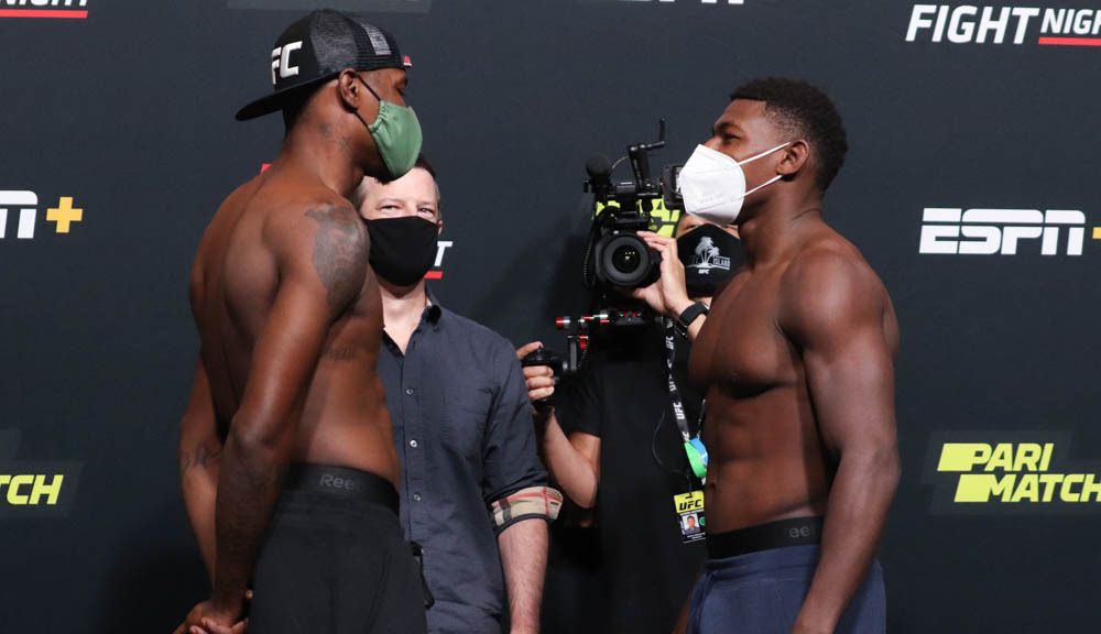 Нокаут на очередном турнире UFC назвали лучшим в истории промоушена