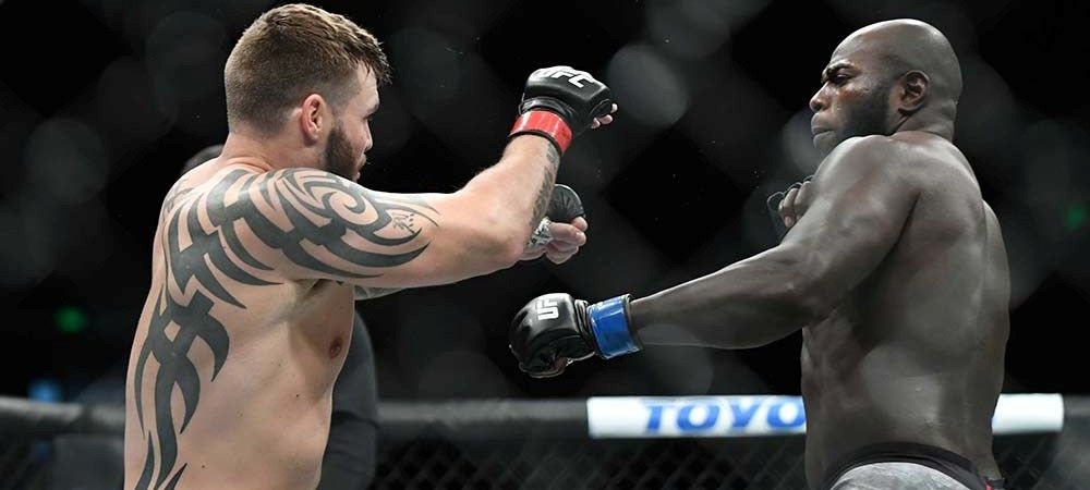 Пока Лобов махал кулаками, на турнире UFC в Гринвилле чуть не установили рекорд по нокаутам