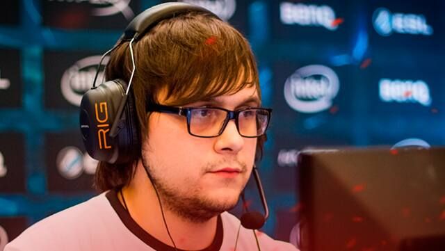 Капитан сборной России по Counter-Strike Дмитрий Богданов: Это кажется, что ты сидишь за компьютером и просто нажимаешь кнопки