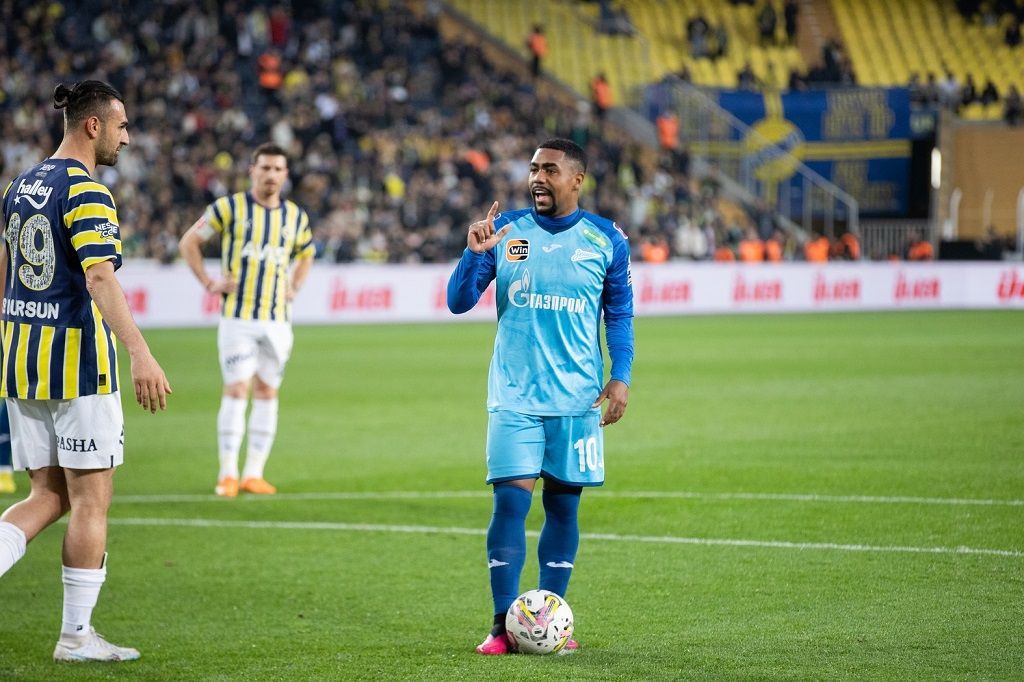 Малком в товарищеском матче между «Зенитом» и «Фенербахче» 23 марта в Стамбуле