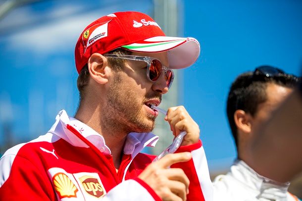 Феттель извинился перед Росбергом по телефону