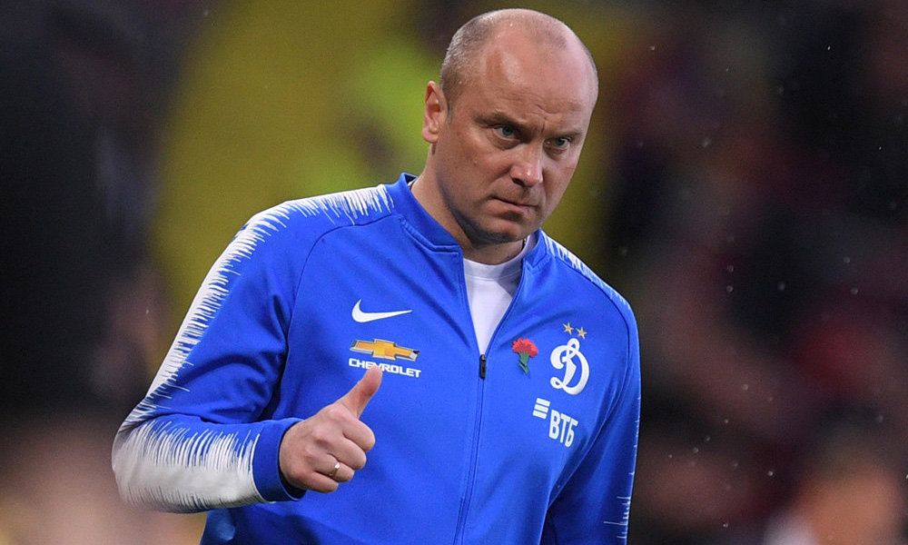 Руководство «Динамо» на собрании команды вновь выразило доверие Хохлову Руководство «Динамо» на собрании команды вновь выразило доверие Хохлову