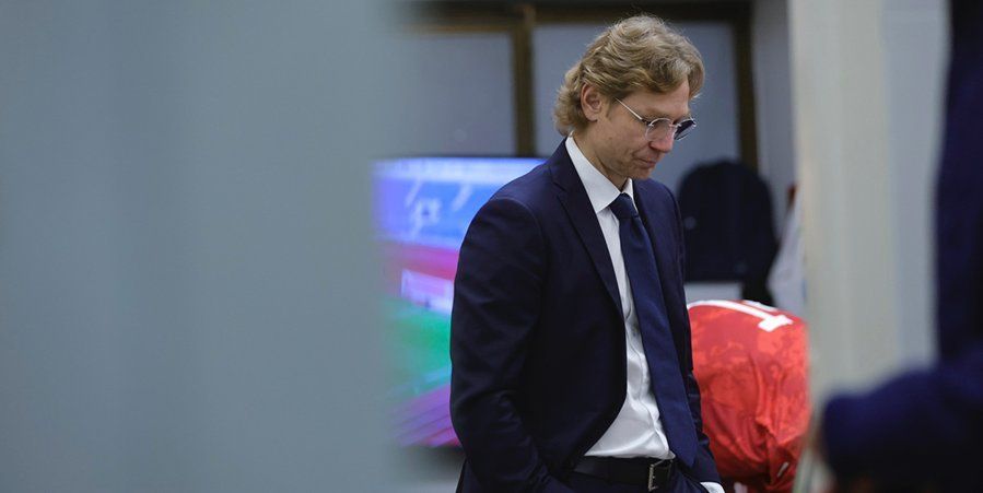 Валерий Карпин