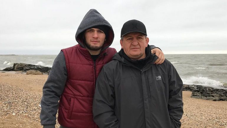 Госпитализированный отец Хабиба Нурмагомедова рассказал о своем самочувствии Госпитализированный отец Хабиба Нурмагомедова рассказал о своем самочувствии