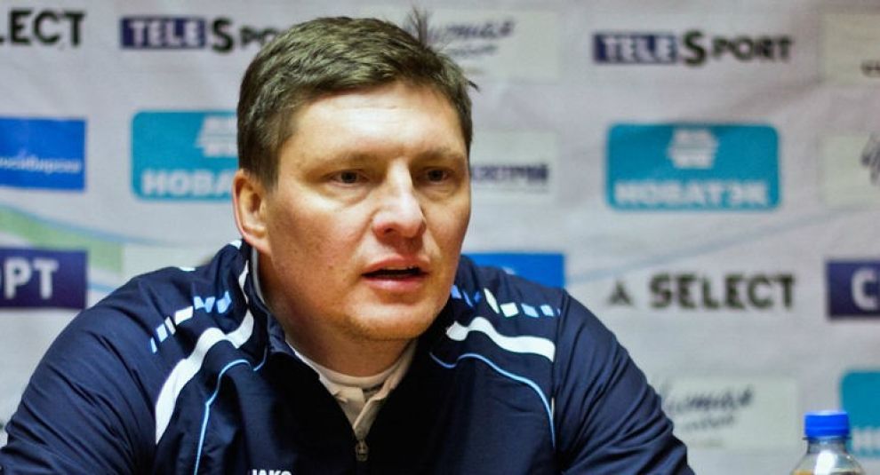 С Гордеевым не торопятся