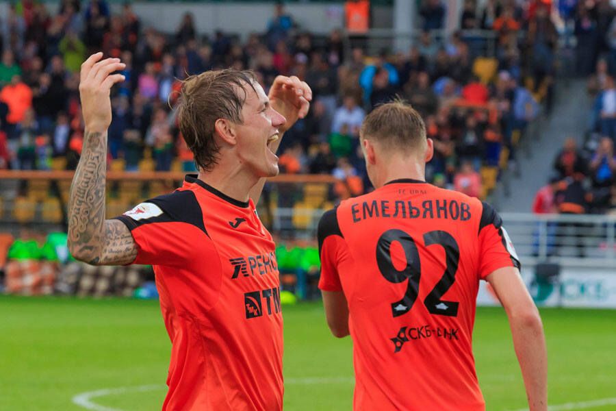 Александр Тарханов: Продление контракта с Павлюченко? Травмы и возраст меня не смущают