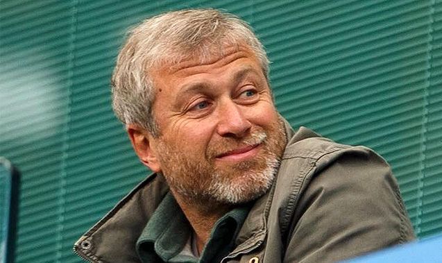 «Челси» представил выездную форму в цветах флага России