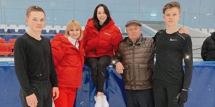 Туктамышева сделала распаковку подарков на чемпионате мира