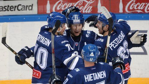 Парад ветеранских дублей