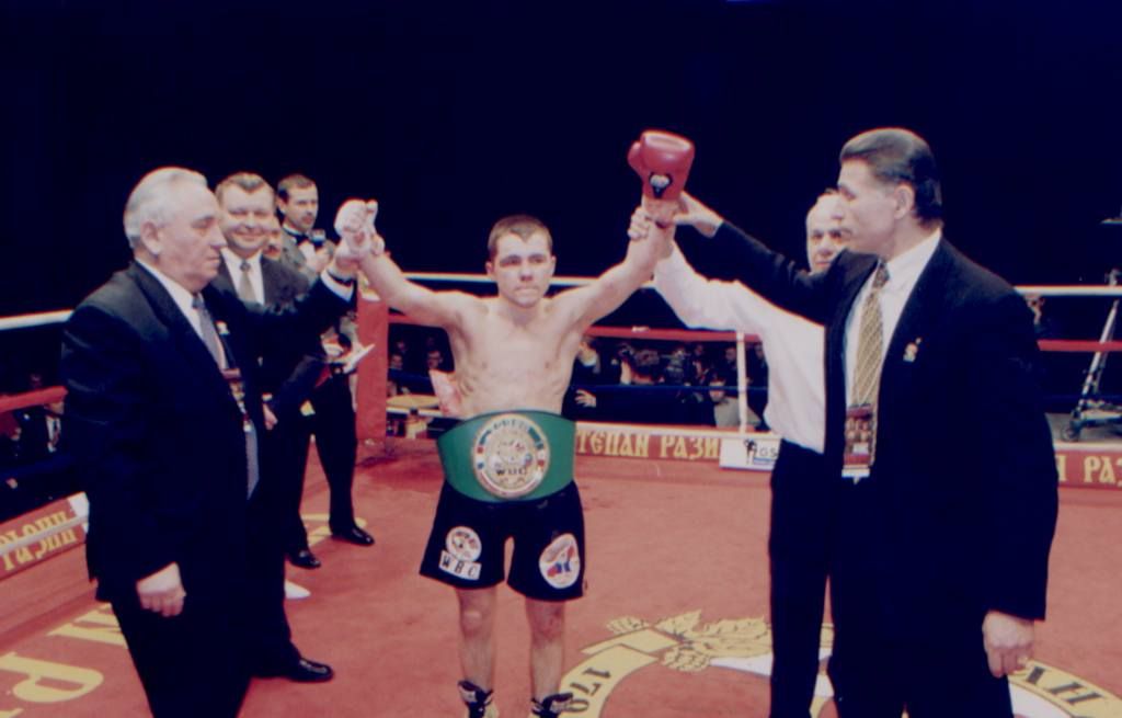 Кириллов Дмитрий чемпион мира WBC.jpeg