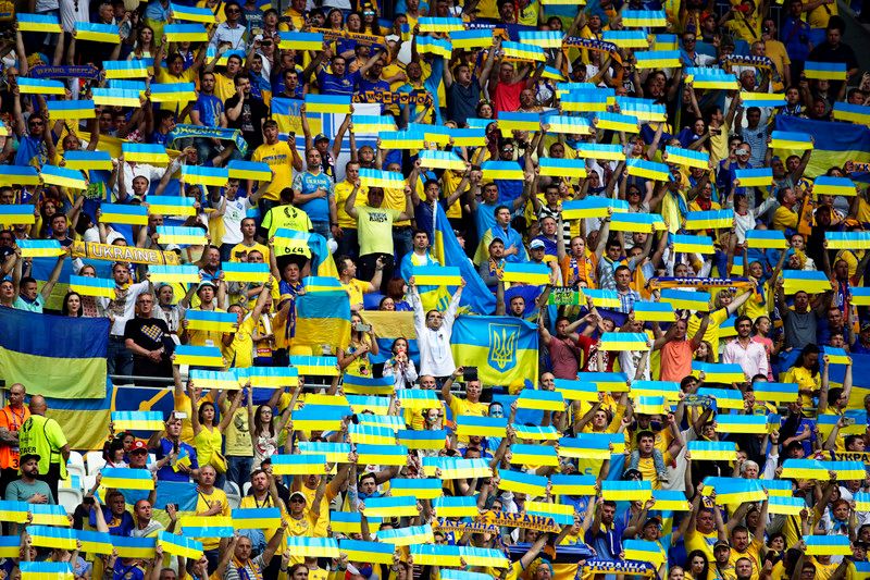 УЕФА не станет менять сетку плей-офф Евро-2020, если сборной Украины выпадет матч в Петербурге УЕФА не станет менять сетку плей-офф Евро-2020, если сборной Украины выпадет матч в Петербурге