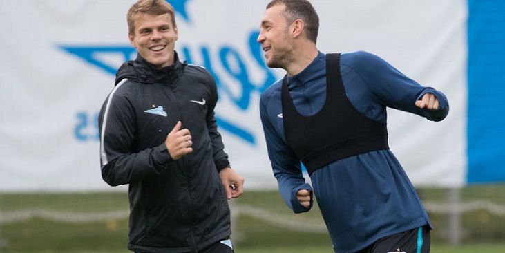 Вячеслав Малафеев: Кокорин точно не уступает Дзюбе, а в чем-то даже выигрывает Вячеслав Малафеев: Кокорин точно не уступает Дзюбе, а в чем-то даже выигрывает