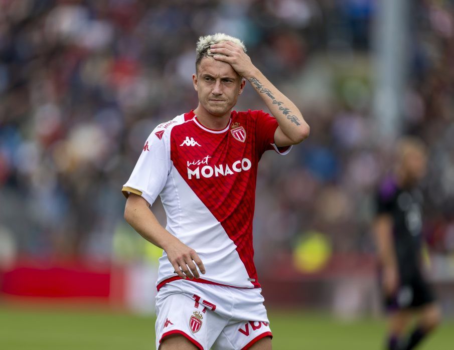 Головин назвал топ-5 российских футболистов, которые готовы уехать в Европу Головин назвал топ-5 российских футболистов, которые готовы уехать в Европу