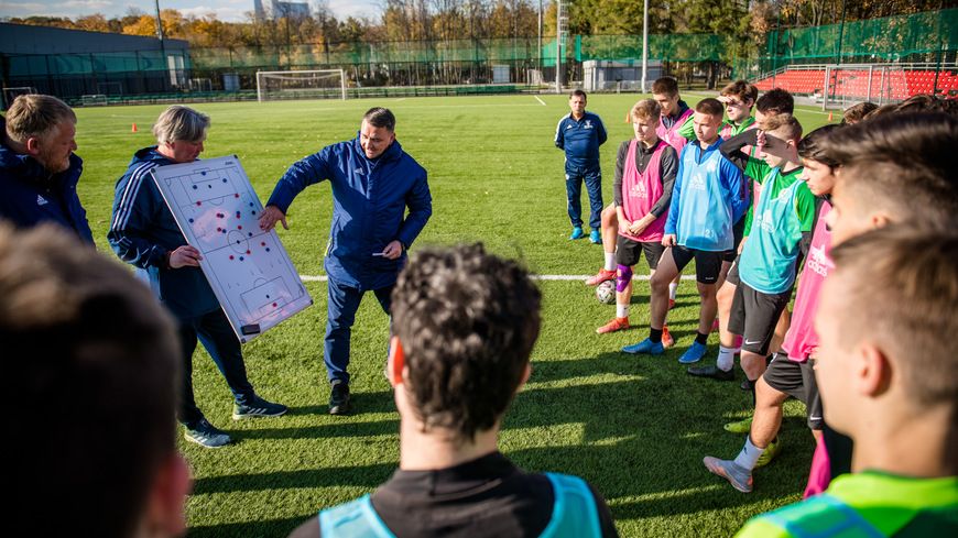 Академия РФС проведет онлайн-конференцию по развитию игры